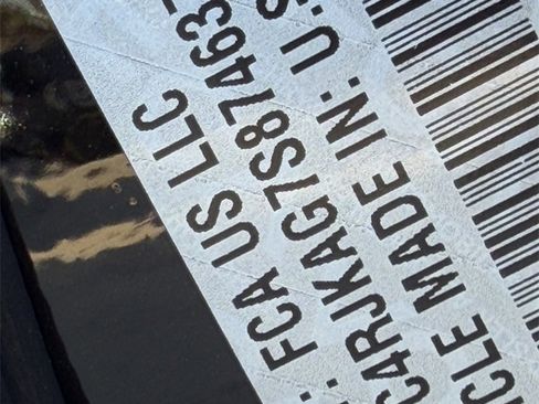 New 2025 Jeep Grand Cherokee L Altitude image 22