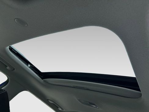 New 2026 Hyundai Venue SEL image 5