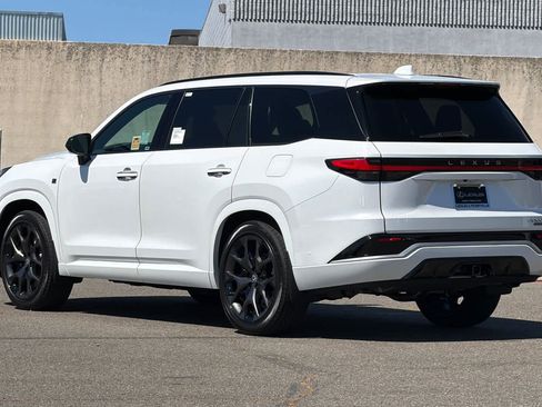 New 2026 Lexus TX 500h AWD image 7