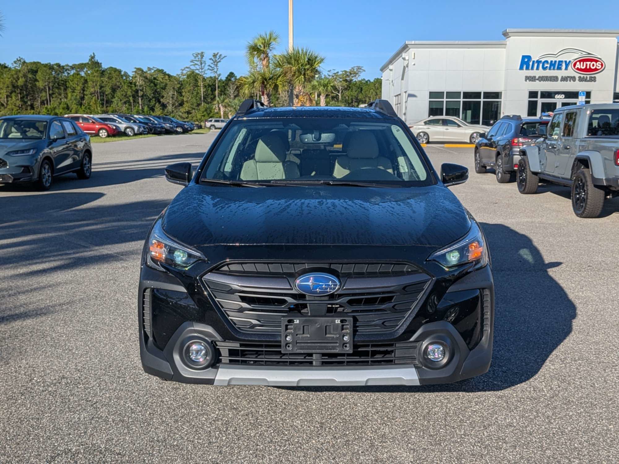 Used 2025 Subaru Outback Limited AWD/4WD image 9