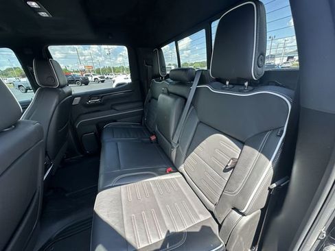 Used 2024 GMC Sierra 1500 AT4X image 21
