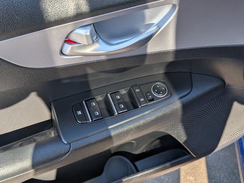 Used 2024 Kia Forte LXS FWD image 14