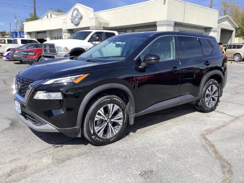 Used 2021 Nissan Rogue SV AWD/4WD image 1