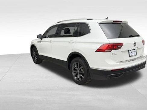 Used 2022 Volkswagen Tiguan SE image 4