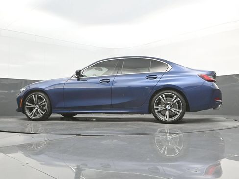 Used 2024 BMW 330i Sedan w/ Premium Package RWD image 43