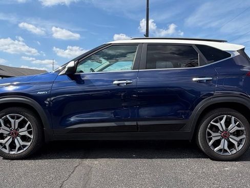 Used 2021 Kia Seltos SX AWD/4WD image 3