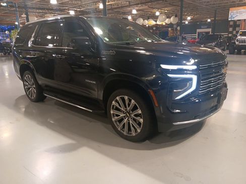 Used 2025 Chevrolet Tahoe High Country w/ Sun And Tow Package AWD/4WD image 1