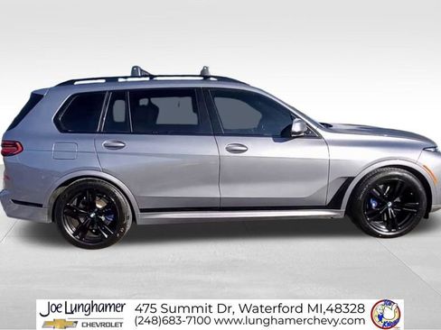 Used 2024 BMW X7 xDrive40i w/ Executive Package image 10