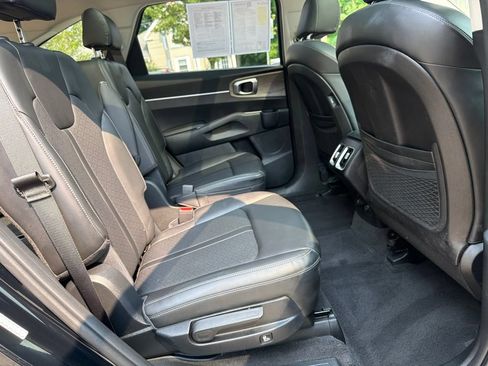 Certified 2023 Kia Sorento X-Line EX AWD/4WD image 29