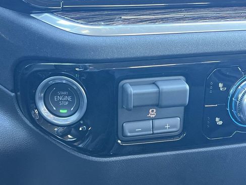 New 2026 GMC Sierra 1500 Elevation w/ LPO, Elevation Black Package RWD image 20