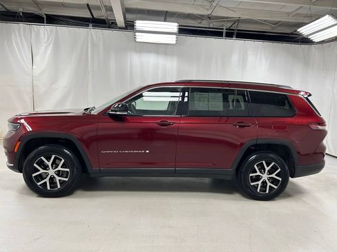 Used 2023 Jeep Grand Cherokee L Limited w/ Trailer Tow Group (B) AWD/4WD image 8