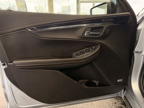 Used 2017 Chevrolet Impala Premier w/ Enhanced Convenience Package image 24