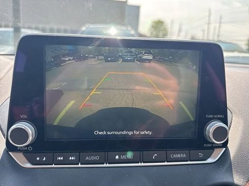 Used 2022 Nissan Sentra SR FWD image 10