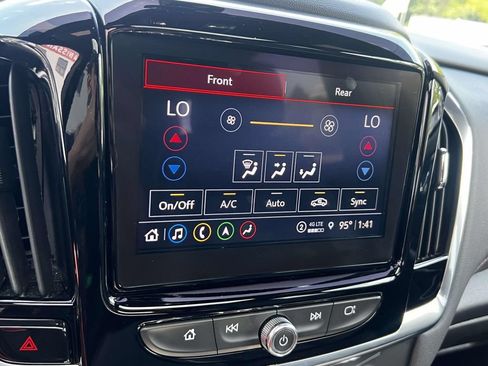Used 2023 Chevrolet Traverse RS w/ LPO, Cargo Package AWD/4WD image 28