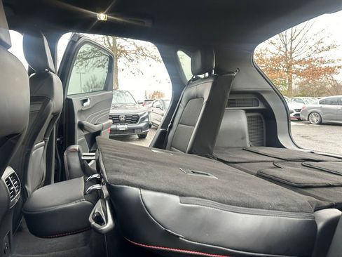 Used 2025 Ford Escape ST-Line FWD image 27