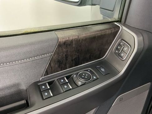 Used 2025 Ford F350 Lariat w/ FX4 Off-Road Package AWD/4WD image 8