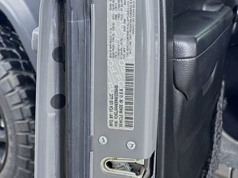 Used 2022 Jeep Wrangler Sport image 29