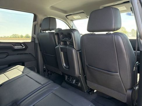 Used 2025 GMC Sierra 1500 SLT image 19