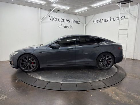 Used 2018 Tesla Model S P100D image 4