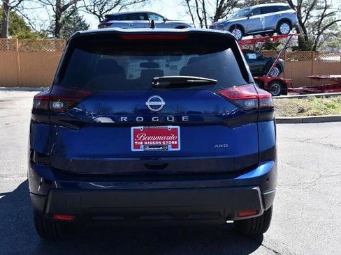 Certified 2025 Nissan Rogue SV image 6