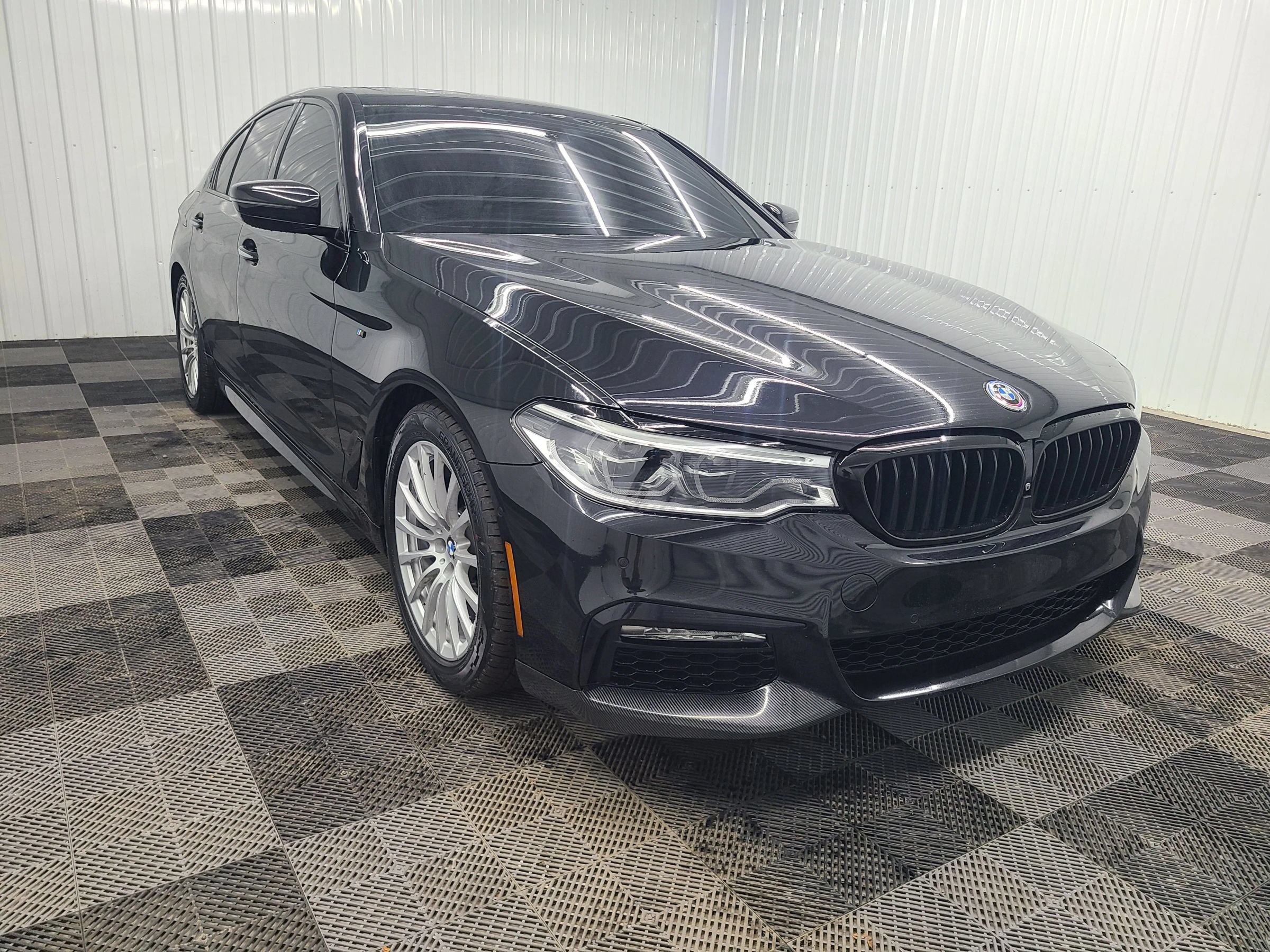 Used 2018 BMW 540i xDrive AWD/4WD image 14