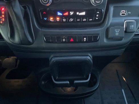 New 2026 RAM ProMaster 1500 w/ Quick Order Package 22G SLT image 13