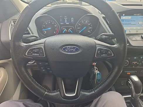 Used 2018 Ford Escape SEL AWD/4WD image 16