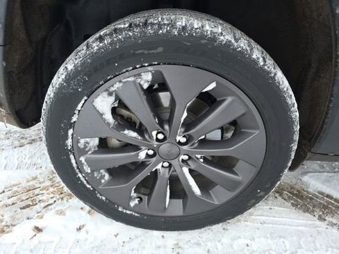 Used 2021 Jeep Cherokee Latitude Lux 80th Anniv w/ Quick Order Package 26U 80TH image 9