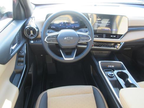 New 2026 Chevrolet Equinox ACTIV image 14