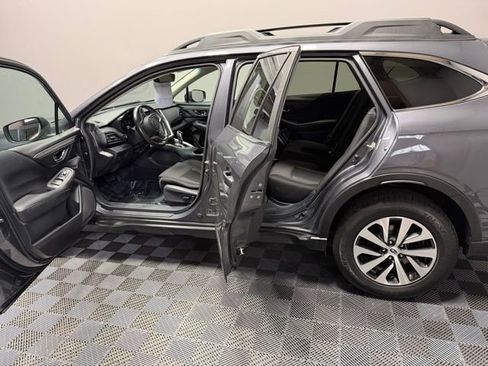 Used 2020 Subaru Outback Premium image 13