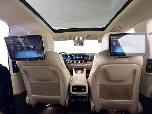 Used 2020 Mercedes-Benz GLS 580 4MATIC image 32