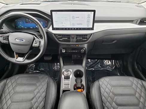 Used 2023 Ford Escape SE w/ PHEV Premium Package FWD image 13