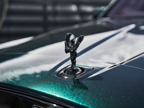 Used 2026 Rolls-Royce Cullinan Black Badge AWD/4WD image 8