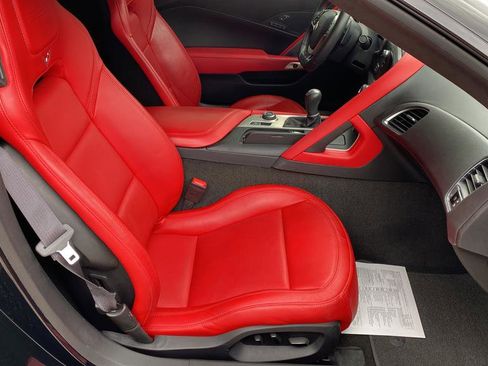 Used 2015 Chevrolet Corvette Z06 w/ 3LZ Preferred Equipment Group RWD image 23