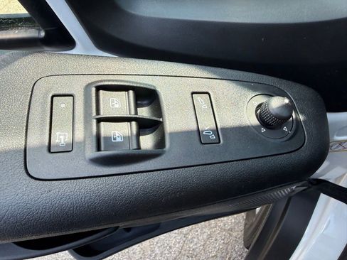Used 2026 RAM ProMaster 2500 w/ Convenience Group FWD image 21