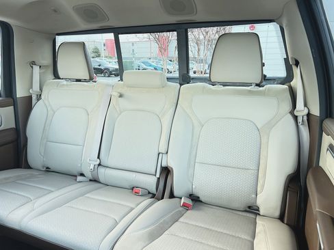 Used 2019 RAM 1500 Laramie image 25