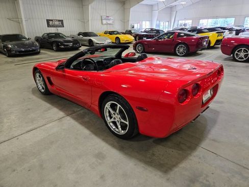 Used 2001 Chevrolet Corvette Convertible w/ Preferred Equipment Group2 image 3