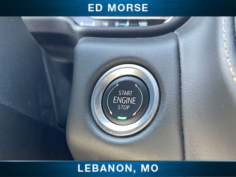 Used 2024 GMC Yukon AT4 image 17