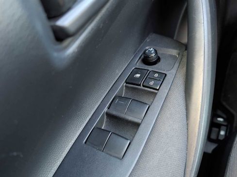 Used 2023 Toyota Corolla LE image 14