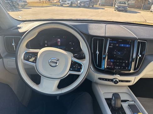 Certified 2023 Volvo XC60 B5 Core w/ Protection Package Premier image 17