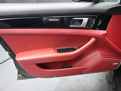 Used 2019 Porsche Panamera 4 AWD/4WD image 28