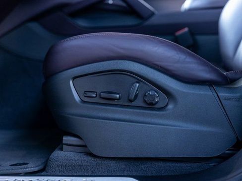 Certified 2025 Porsche Cayenne S AWD/4WD image 40