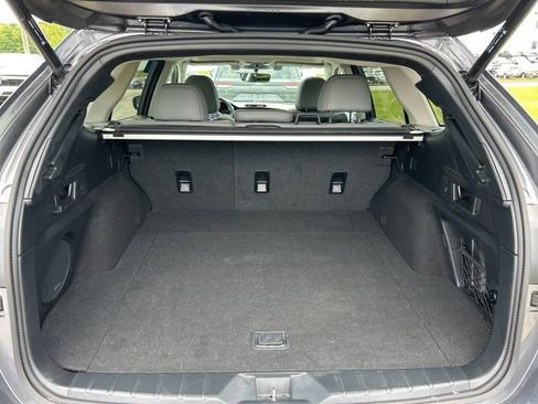 Used 2022 Subaru Outback Limited AWD/4WD image 11