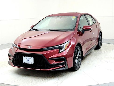New 2026 Toyota Corolla SE image 2