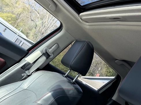 Used 2014 Nissan Juke SL w/ Premium Appearance Package image 11