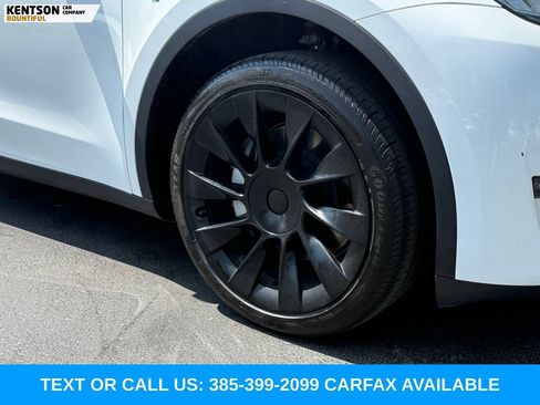 Used 2023 Tesla Model Y Long Range AWD/4WD image 12