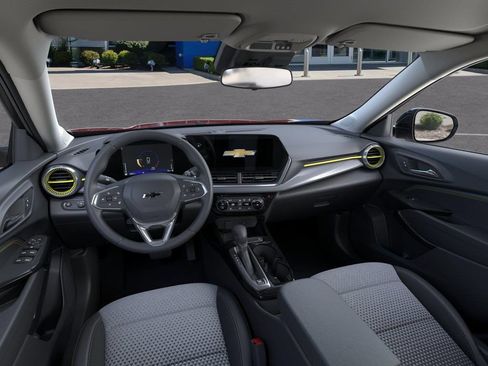 New 2026 Chevrolet Trax LT w/ Driver Confidence Package FWD image 15