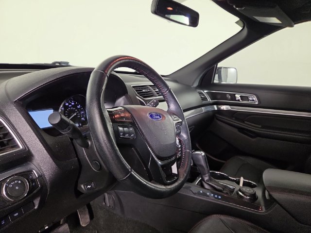 Used 2017 Ford Explorer Sport w/ Equipment Group 401A AWD/4WD image 15