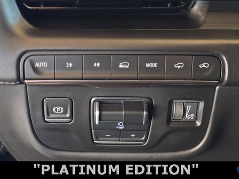 Used 2023 Cadillac Escalade ESV Sport Platinum image 40