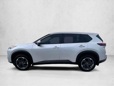 Used 2024 Nissan Rogue SV FWD image 6